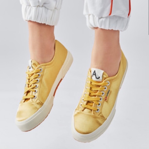 superga satin